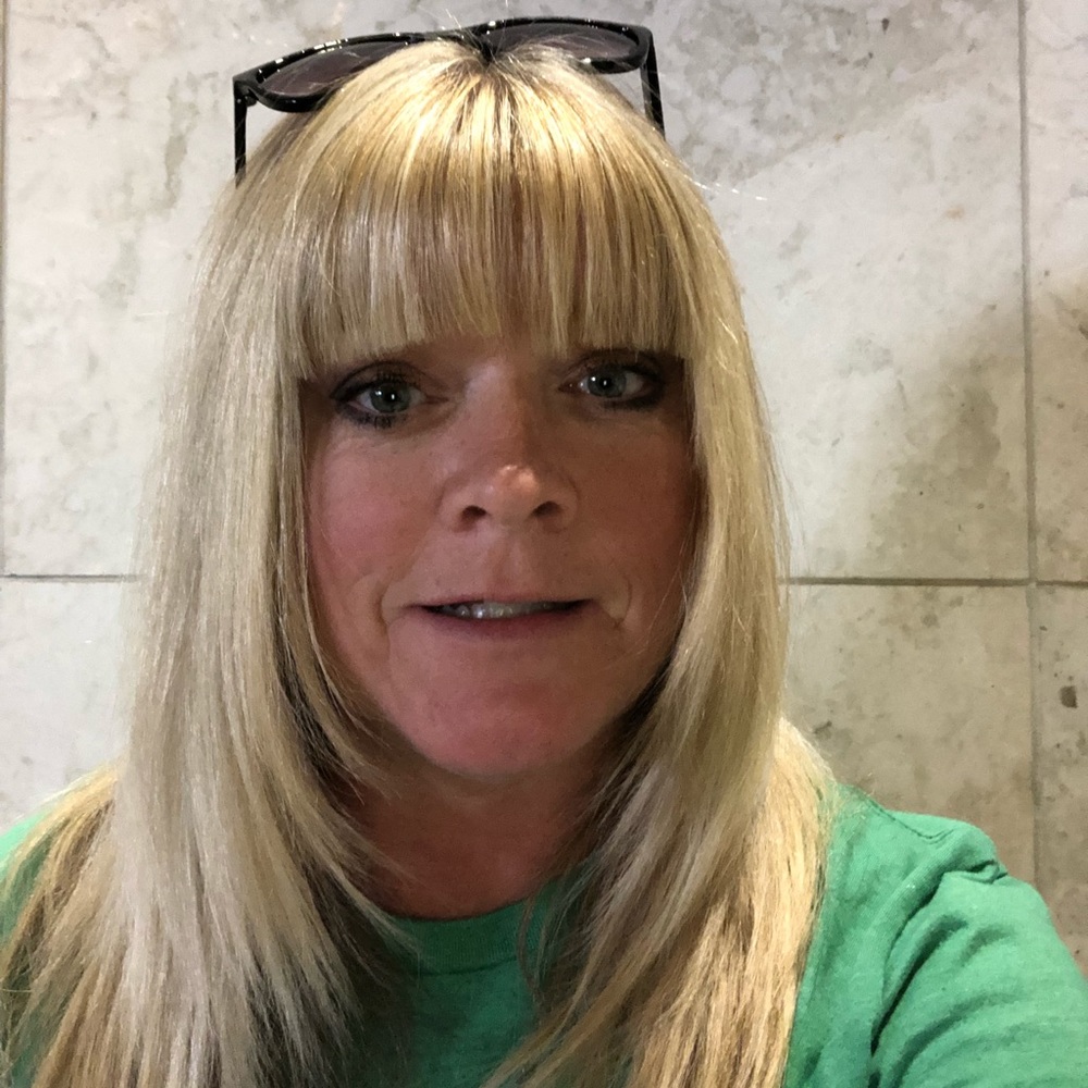 Meet your Posher, Michele